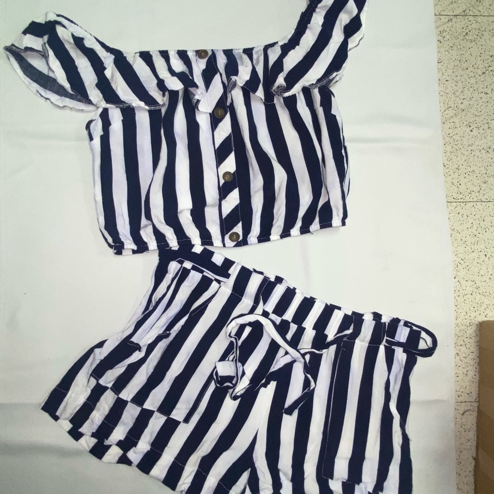 Two piece set